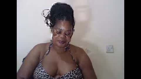 Snapshot of sexydove2 chatting on 8, 2, 2025 EMILY online show from 8, 2, 2025