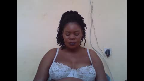 Snapshot of sexydove2 chatting on 13, 9, 2025 EMILY online show from 13, 9, 2025