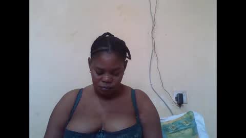 Snapshot of sexydove2 chatting on 25, 9, 2025 EMILY online show from 25, 9, 2025
