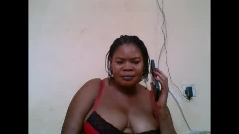 Snapshot of sexydove2 chatting on 4, 10, 2025 EMILY online show from 4, 10, 2025