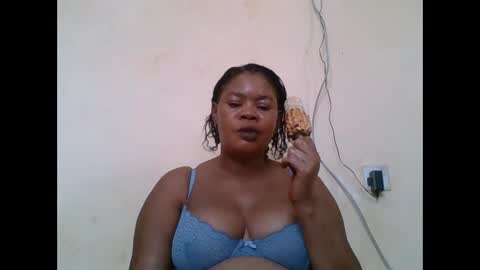 Snapshot of sexydove2 chatting on 6, 10, 2025 EMILY online show from 6, 10, 2025