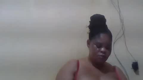 Snapshot of sexydove2 chatting on 19, 7, 2026 EMILY online show from 19, 7, 2026