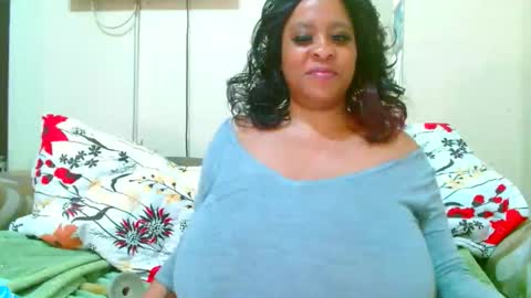 Snapshot of sexyebonylove89 chatting on 26, 4, 2026 sexyebonylove89 online show from 26, 4, 2026