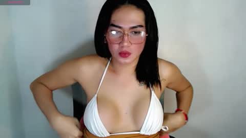Snapshot of sexygigi_xox chatting on 14, 12, 2025 gigi online show from 14, 12, 2025