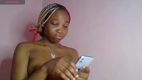 Snapshot of sexyhotbody_haileyxx chatting on 17, 10, 2025 Hailey online show from 17, 10, 2025