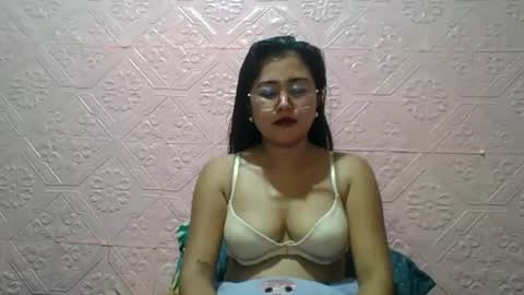 sexyjessa20 online show from 2, 7, 2026