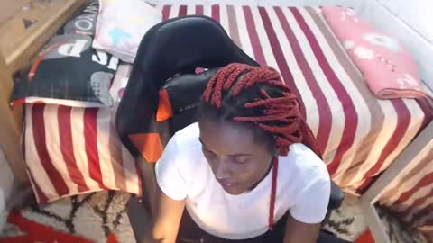 sexyjustin202 online show from 5, 2, 2025