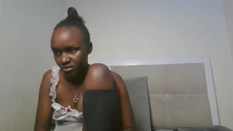 sexykiki18 online show from 17, 1, 2026
