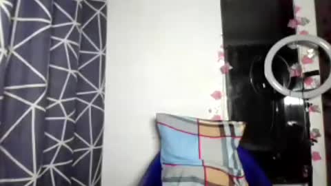 malia online show from 4, 8, 2026