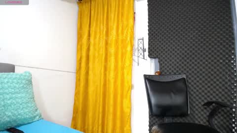 sexylatinssx online show from 30, 1, 2025