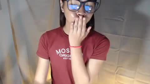 Snapshot of sexylaylia chatting on 22, 10, 2025 Laylia3 online show from 22, 10, 2025