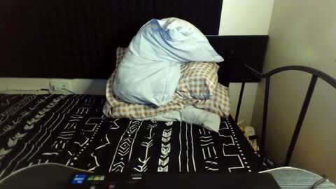 Snapshot of sexylove212002 chatting on 25, 11, 2025 Lily online show from 25, 11, 2025