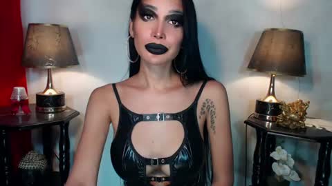 Snapshot of sexylusty2258 chatting on 3, 8, 2026 Queen Sofia online show from 3, 8, 2026