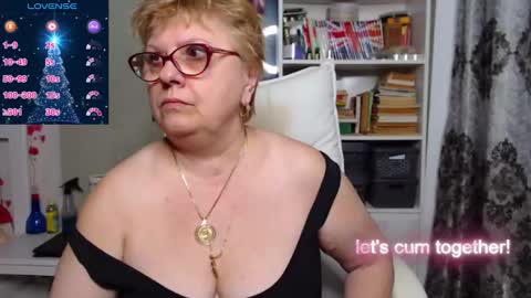 sexylynette4u online show from 16, 12, 2024