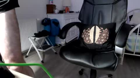 Vincent Vega online show from 19, 2, 2025