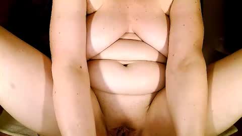 Snapshot of sexymayagold chatting on 18, 12, 2025 Squirty Maya Gold online show from 18, 12, 2025