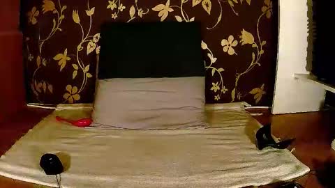 Snapshot of sexymayagold chatting on 9, 1, 2026 Squirty Maya Gold online show from 9, 1, 2026