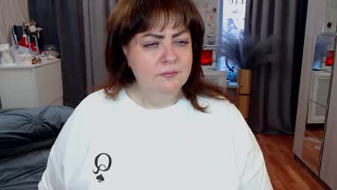 Snapshot of sexymilfsquirter chatting on 14, 7, 2026 Victoria online show from 14, 7, 2026