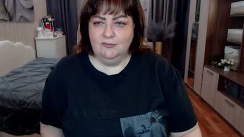 Snapshot of sexymilfsquirter chatting on 17, 7, 2026 Victoria online show from 17, 7, 2026