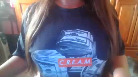 Snapshot of sexymisss24 chatting on 24, 2, 2025 sexymisss24 online show from 24, 2, 2025