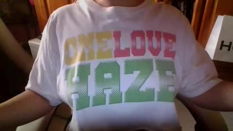 Snapshot of sexymisss24 chatting on 28, 9, 2025 sexymisss24 online show from 28, 9, 2025