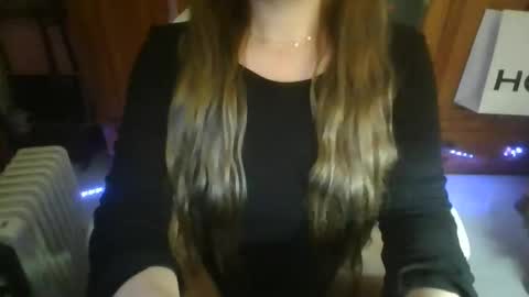 Snapshot of sexymisss24 chatting on 30, 11, 2025 sexymisss24 online show from 30, 11, 2025