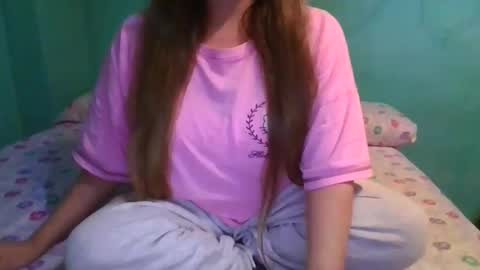 Snapshot of sexymisss24 chatting on 14, 12, 2025 sexymisss24 online show from 14, 12, 2025