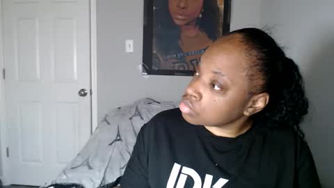 Snapshot of sexymona1218 chatting on 15, 9, 2025 SexyMona online show from 15, 9, 2025