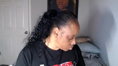 Snapshot of sexymona1218 chatting on 17, 9, 2025 SexyMona online show from 17, 9, 2025