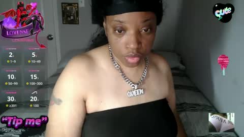 Snapshot of sexymona1218 chatting on 28, 9, 2025 SexyMona online show from 28, 9, 2025