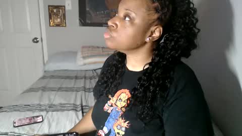 Snapshot of sexymona1218 chatting on 8, 10, 2025 SexyMona online show from 8, 10, 2025
