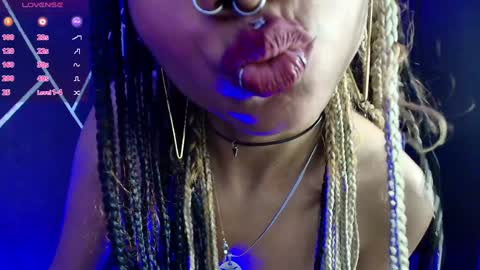 Snapshot of sexynaf chatting on 17, 12, 2024 N A F online show from 17, 12, 2024