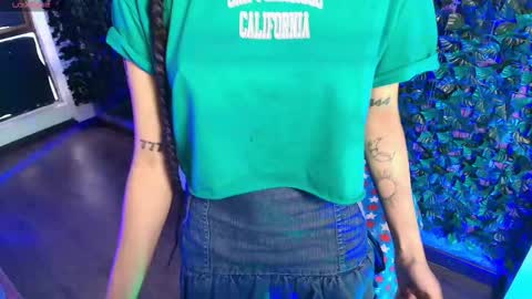 N A F online show from 25, 11, 2025