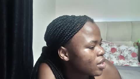 Snapshot of sexynina25 chatting on 29, 10, 2025 nina online show from 29, 10, 2025