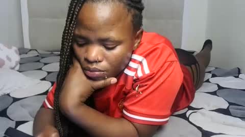 Snapshot of sexynina25 chatting on 18, 11, 2025 nina online show from 18, 11, 2025