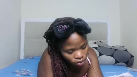 Snapshot of sexynina25 chatting on 21, 11, 2025 nina online show from 21, 11, 2025