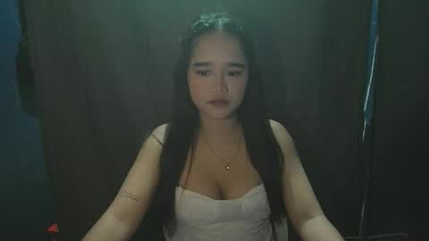 Snapshot of sexypakdatx18 chatting on 11, 11, 2025 RACHELLE online show from 11, 11, 2025