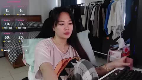 sexypenguin13 online show from 14, 1, 2026