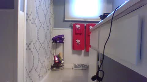 Snapshot of sexypluvin chatting on 16, 12, 2024 sexypluvin online show from 16, 12, 2024