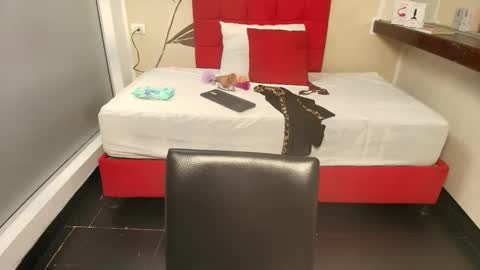 Snapshot of sexyrachel_ chatting on 12, 9, 2025 R A C H E L online show from 12, 9, 2025