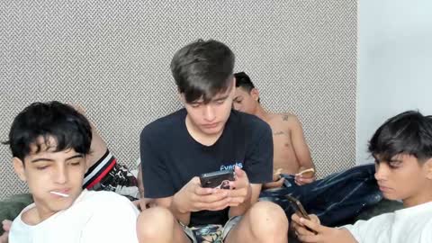 Snapshot of sexys_boys18 chatting on 13, 1, 2025 MATIAS-18 THIAHO -18 MAX-19 NICOKALY-19 CAIN-19 MOD ESTEBAN online show from 13, 1, 2025