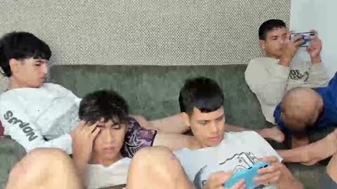 Snapshot of sexys_boys18 chatting on 15, 1, 2025 MATIAS-18 THIAHO -18 MAX-19 NICOKALY-19 CAIN-19 MOD ESTEBAN online show from 15, 1, 2025