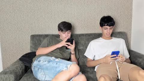 Snapshot of sexys_boys18 chatting on 29, 1, 2025 MATIAS-18 THIAHO -18 MAX-19 NICOKALY-19 CAIN-19 MOD ESTEBAN online show from 29, 1, 2025