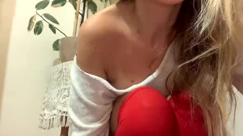 Snapshot of sexysexydream chatting on 1, 1, 2025 Anya online show from 1, 1, 2025