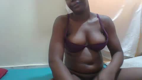 Snapshot of sexysleeky chatting on 7, 3, 2025 PAULINE online show from 7, 3, 2025