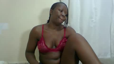 Snapshot of sexysleeky chatting on 10, 9, 2025 PAULINE online show from 10, 9, 2025