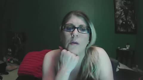 Snapshot of sexystripper69 chatting on 19, 10, 2025 sexystripper69 online show from 19, 10, 2025