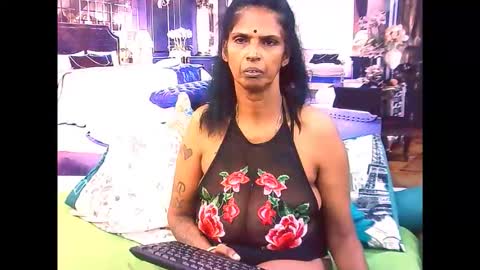 sexyva4u2luv online show from 30, 10, 2025