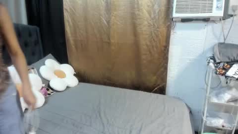 Xenaaa online show from 12, 10, 2025