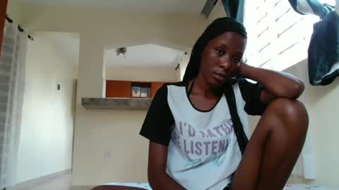 Snapshot of sexyy_janey chatting on 5, 1, 2025 Janey online show from 5, 1, 2025